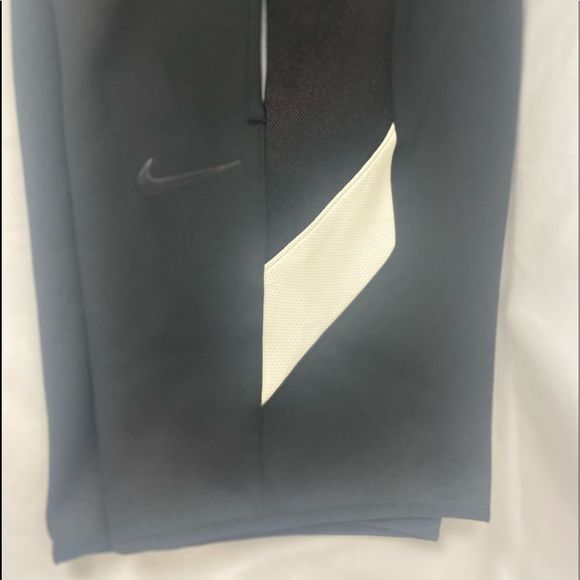 Nike Therma Flex Showtime Basketball Shorts  // AJ6320-010 // Small // NEW - Picture 12 of 16